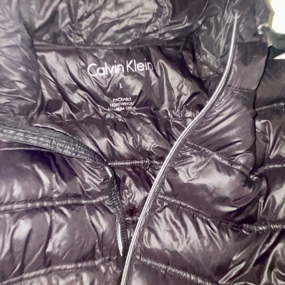 Calvin Klein Lightweight Quilted Down Puffer Coat Hooded Black Size Large - Picture 3 of 3